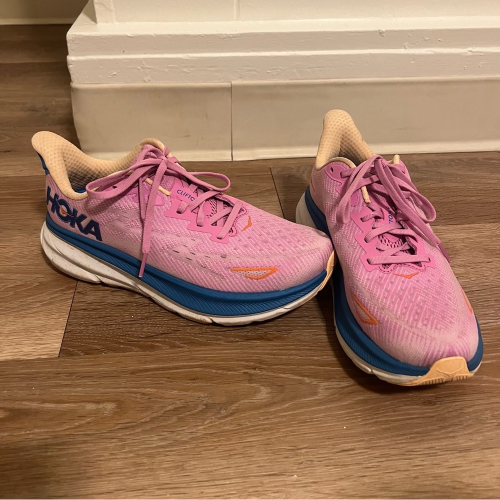 HOKA Clifton 9 Marathon Running Shoes